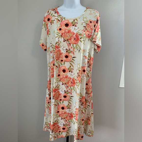 LuLaRoe Floral Short-Sleeve Swing Dress in Coral on Cream - Picture 15 of 16